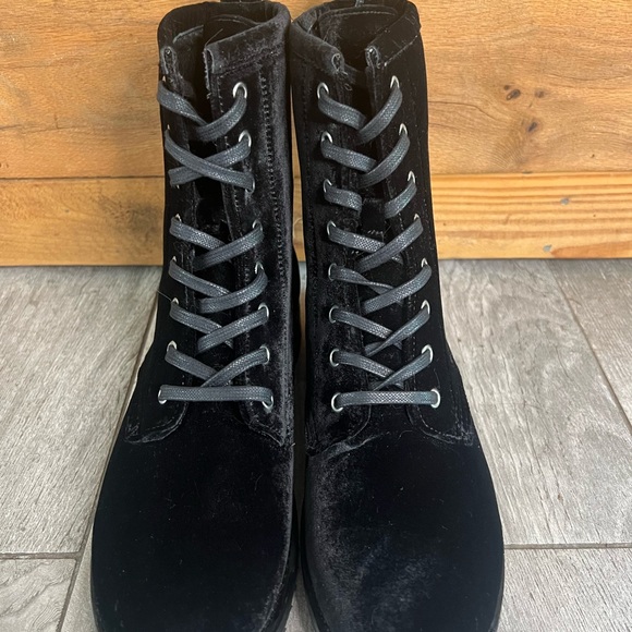Frye Veronica Velvet Combat Boots - Picture 4 of 11